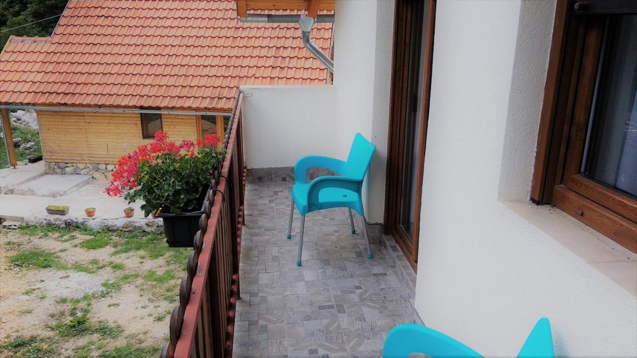 Galesic Apartments & Rooms Korenica Εξωτερικό φωτογραφία